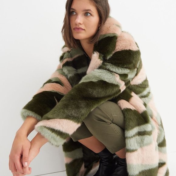Anthropologie Jackets & Blazers - Anthropologie Marbled Faux Fur Colorblocked Coat